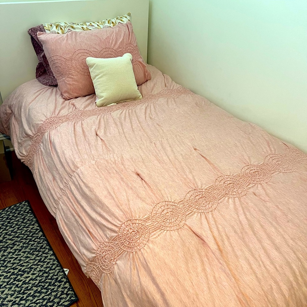 Opal house Ruched Jersey Comfort Set Twin